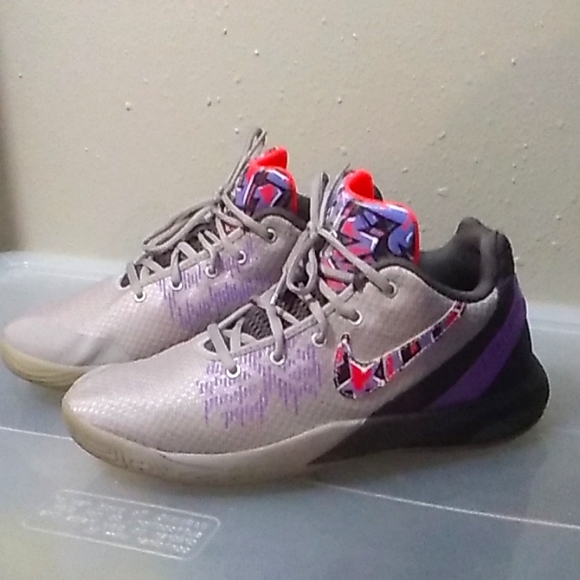 Kyrie Flytrap II - Picture 1 of 7